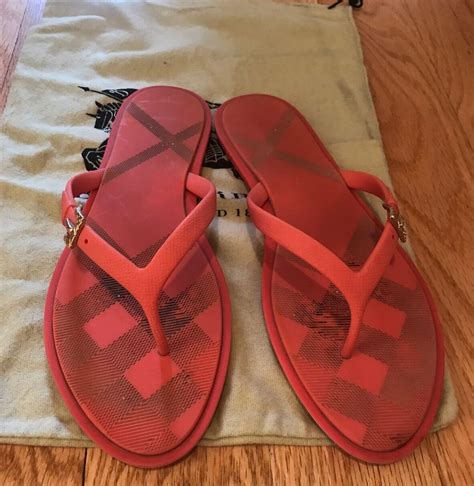 burberry thongs flip flops.